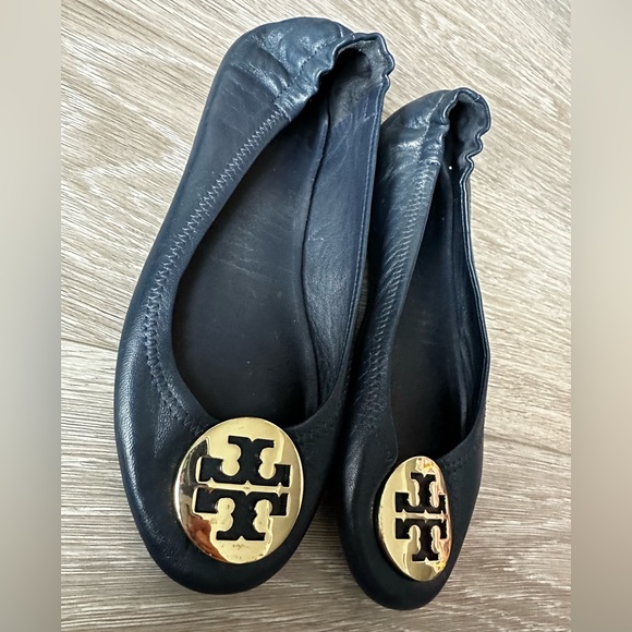 Tory Burch Minnie Leather Navy Blue Ballet Flats - Picture 2 of 4